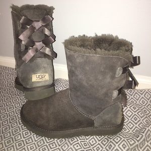 Ugg classic bailey bow boots